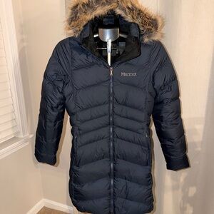 Marmot Women's Dark Blue Puffer Jacket with Faux Fur Trim
